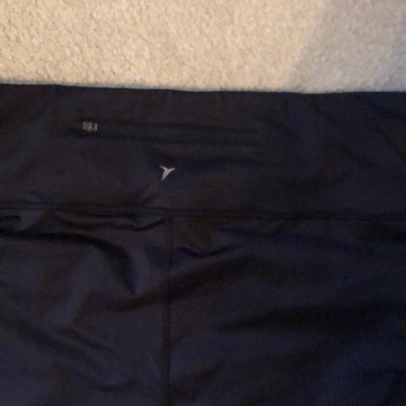 Old Navy Go Dry active reflective leg strip zip back pouch tie drawstring xxl - Picture 2 of 6